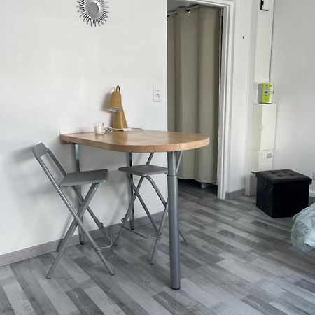 Studio / Chambre Calme Pres De L'Etang St Pierre. Amiens Dış mekan fotoğraf